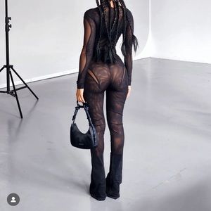 Brand New Hmn Alns 2 piece set